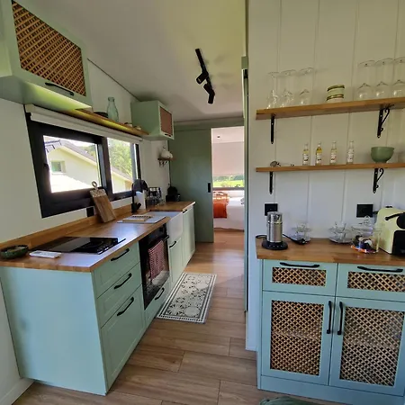 Tiny House Au Coin Du Chene * Таон-ле-Вож