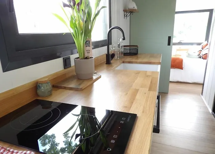 Tiny House Au Coin Du Chene Дом отдыха *